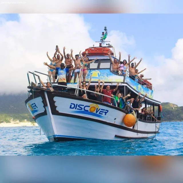 Arraial do Cabo de um Jeito Diferente: Navegue com Conforto e Liberdade